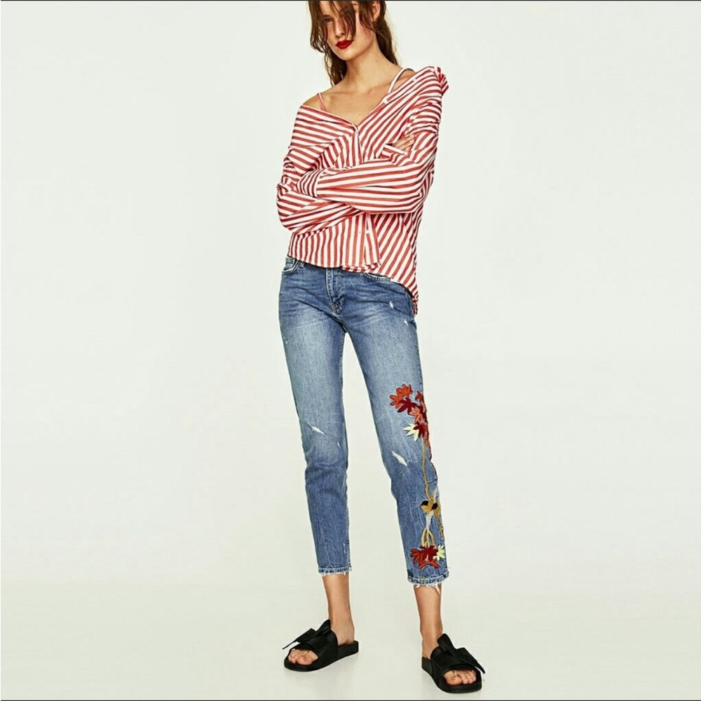 Zara Woman Premium Denim Embroidered
Skinny Jeans